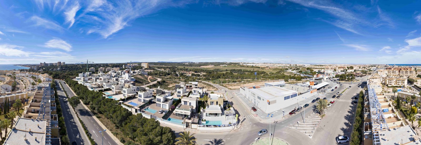  Diese exklusive Sammlung von 19 Immobilien in der charmanten Stadt Orihuela bietet ein unvergleichliches Wohnerlebnis. 