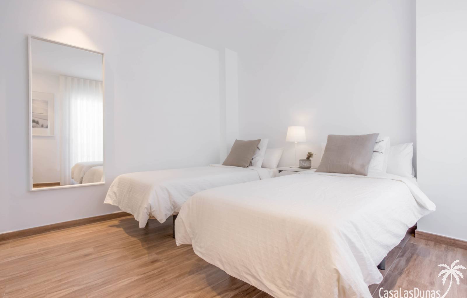  Dieses wunderschöne Projekt ist Teil von 4 verschiedenen Modellen von Apartments in erster Meereslinie in der Nähe von Puerto Deportivo Tomas Maestre