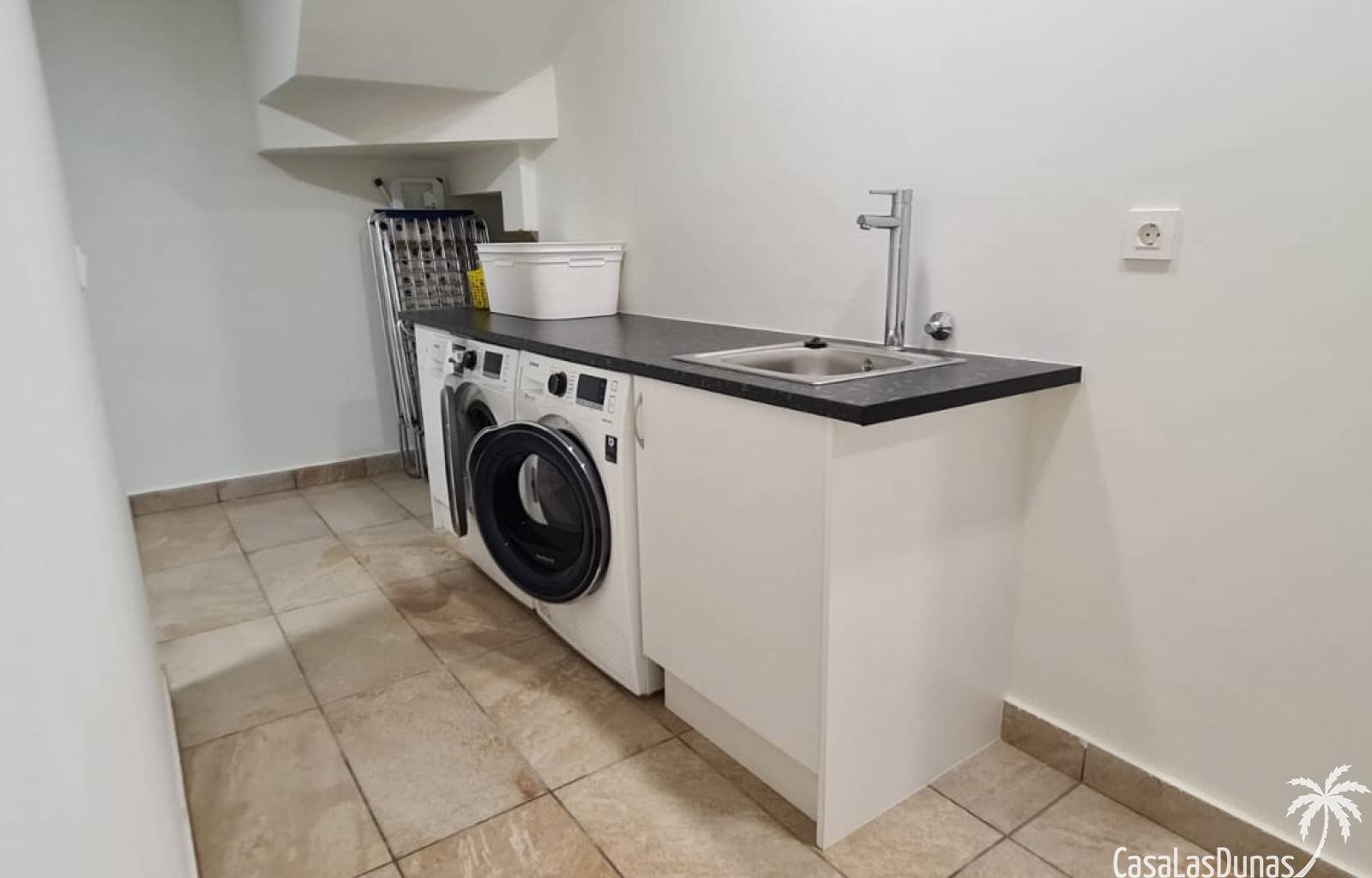  !!Modernes neues Haus zum Weiterverkauf!! Der Vorteil hierbei ist, dass Sie ein relativ neues Haus kaufen, das bereits schlüsselfertig ist und das Si