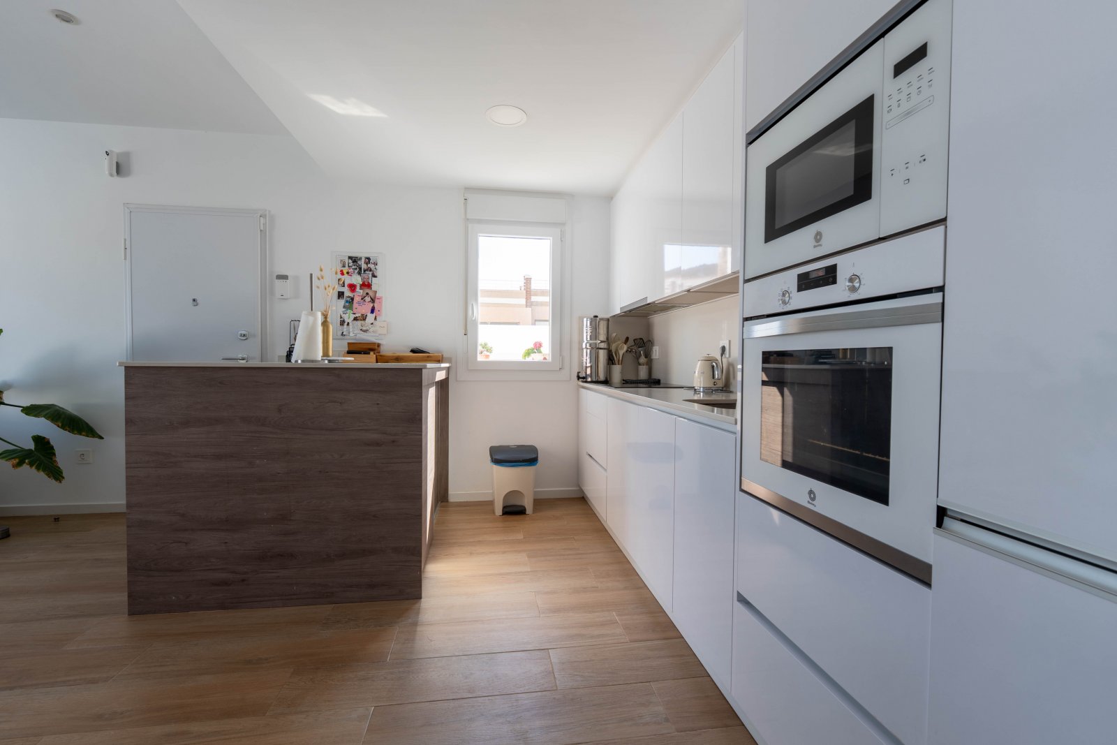  In der charmanten Region Murcia gelegen, bietet dieses unabhängige Anwesen eine ideale Umgebung für diejenigen, die ein exklusives und gut angebunden