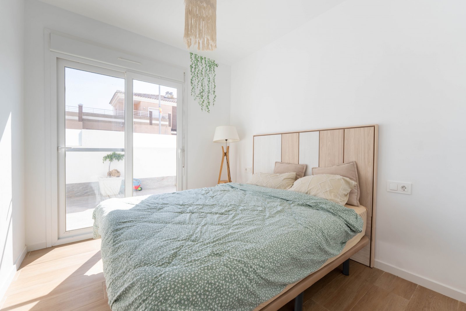  In der charmanten Region Murcia gelegen, bietet dieses unabhängige Anwesen eine ideale Umgebung für diejenigen, die ein exklusives und gut angebunden