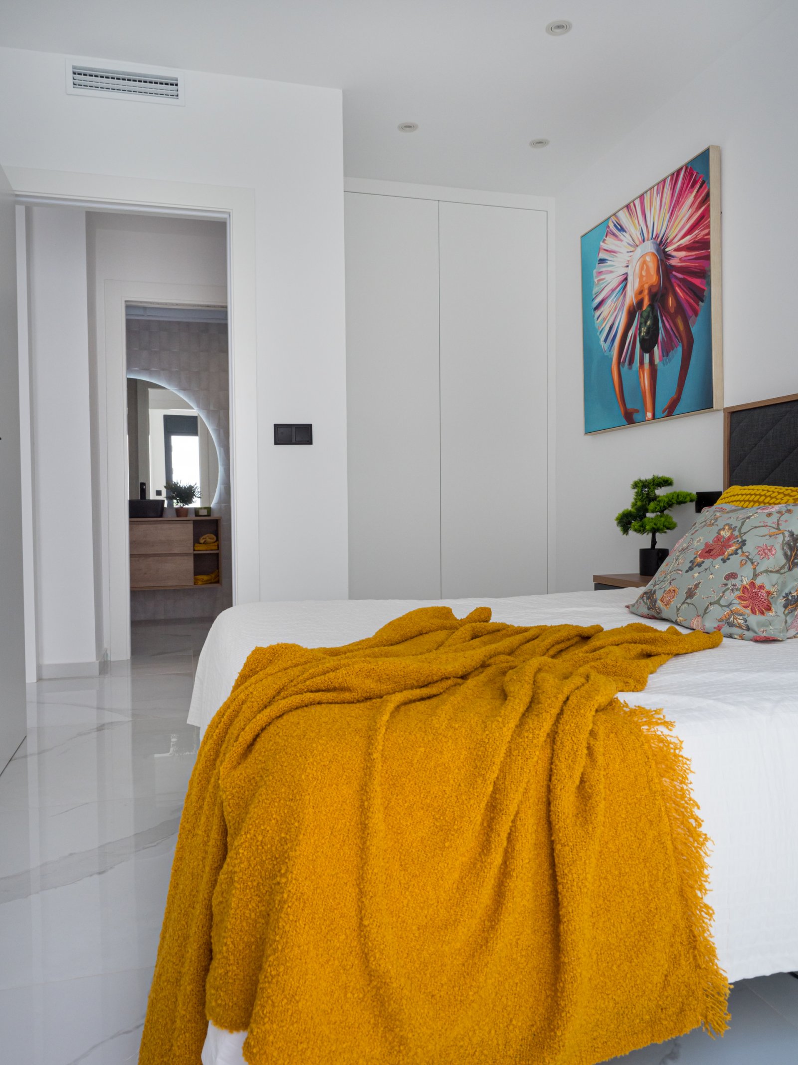  Diese unabhängigen Wohnhäuser befinden sich in der charmanten Ortschaft San Pedro del Pinatar und bieten eine ideale Umgebung für diejenigen, die die