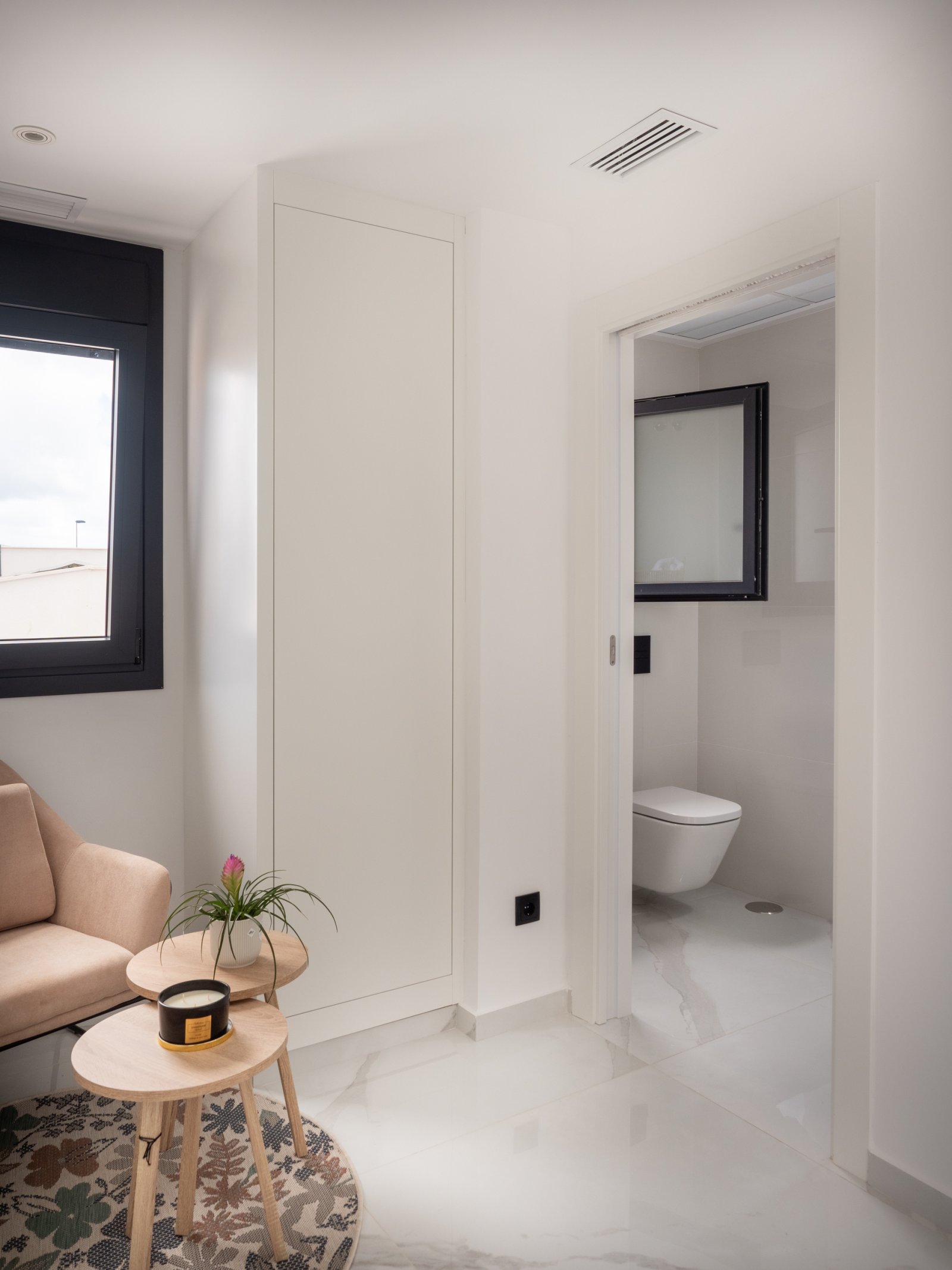  Diese unabhängigen Wohnhäuser befinden sich in der charmanten Ortschaft San Pedro del Pinatar und bieten eine ideale Umgebung für diejenigen, die die