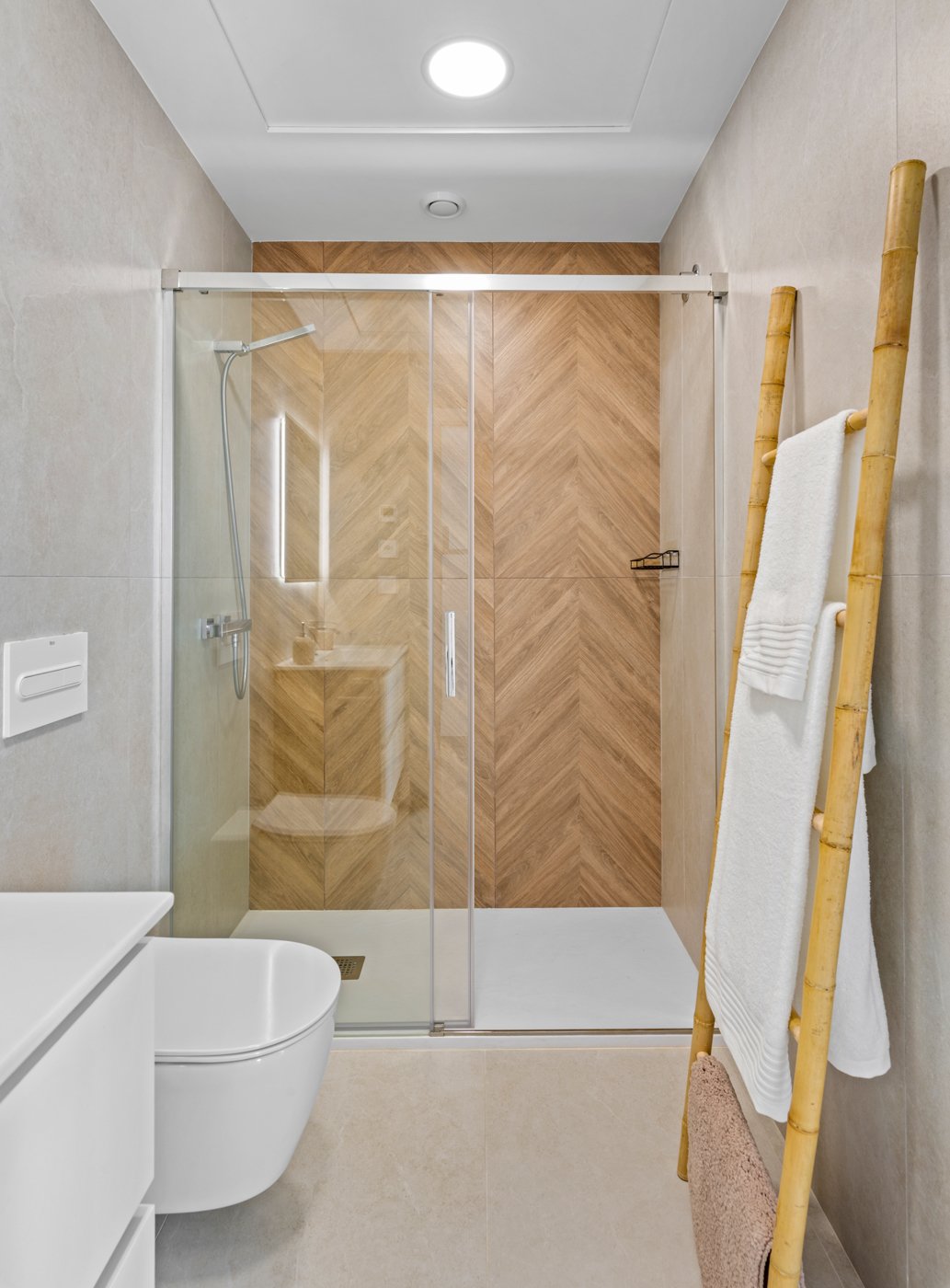  Im charmanten Ort Pilar de la Horadada gelegen, bietet dieses Ensemble freistehender Chalets eine einzigartige Gelegenheit, das Leben an der Costa Bl