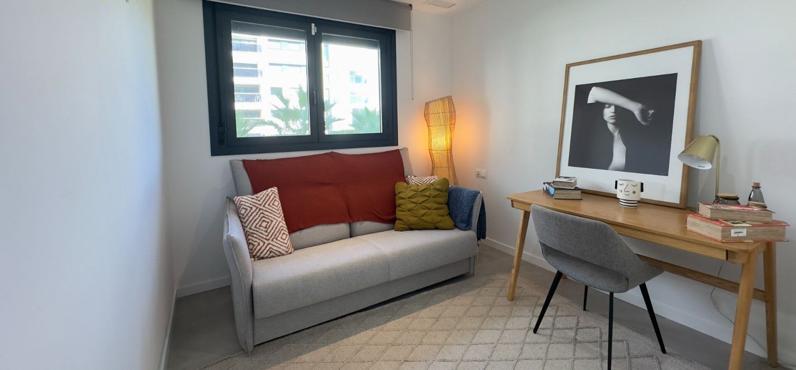 In der schönen Stadt Orihuela gelegen, bietet diese Wohnanlage eine Auswahl von 118 Wohnungen, darunter Apartments, Erdgeschosswohnungen und Penthäus