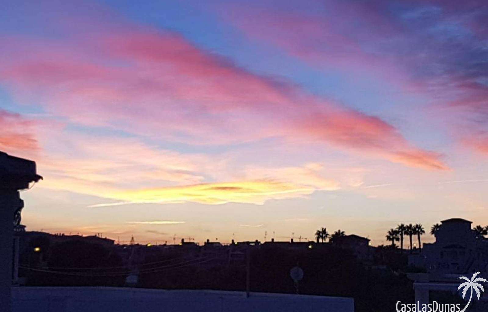 Wenn Sie auf der Suche nach einem idealen Feriendomizil sind, in dem Komfort und Luxus Hand in Hand gehen, dann ist Casa Flamenca die ideale Wahl fü