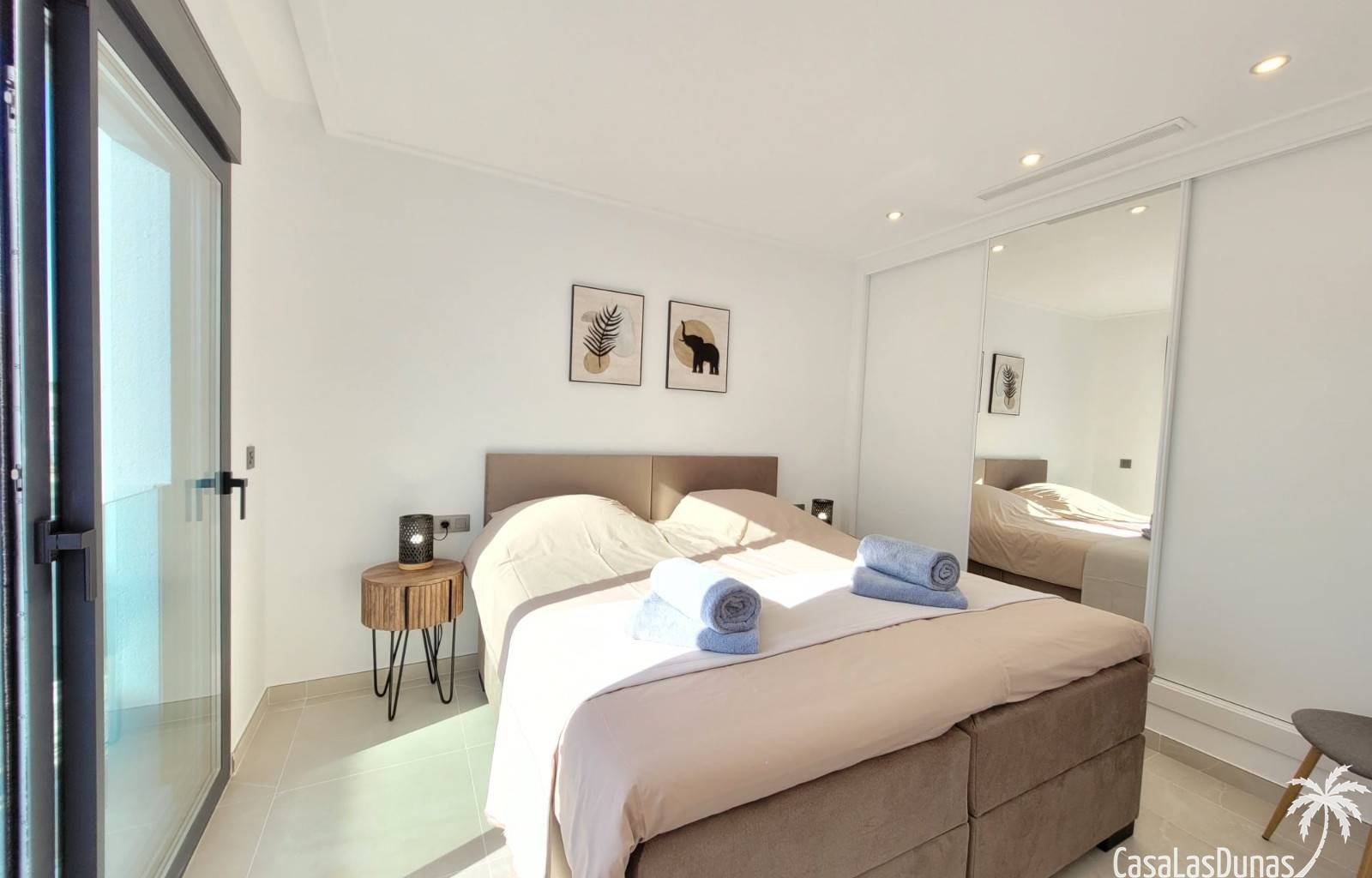 Casa Tortuga ist das ideale Ziel für einen unbeschwerten Urlaub in der sonnigen Stadt Ciudad Quesada, Rojales. Diese moderne und geschmackvoll einger