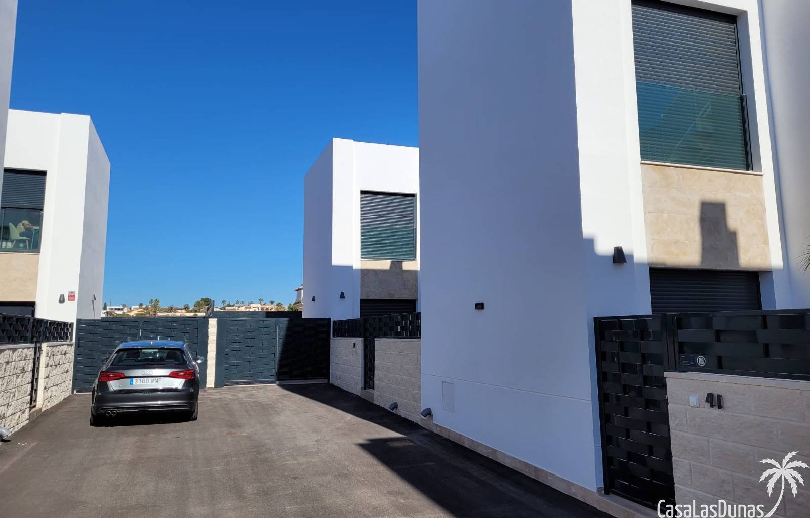 Casa Tortuga ist das ideale Ziel für einen unbeschwerten Urlaub in der sonnigen Stadt Ciudad Quesada, Rojales. Diese moderne und geschmackvoll einger