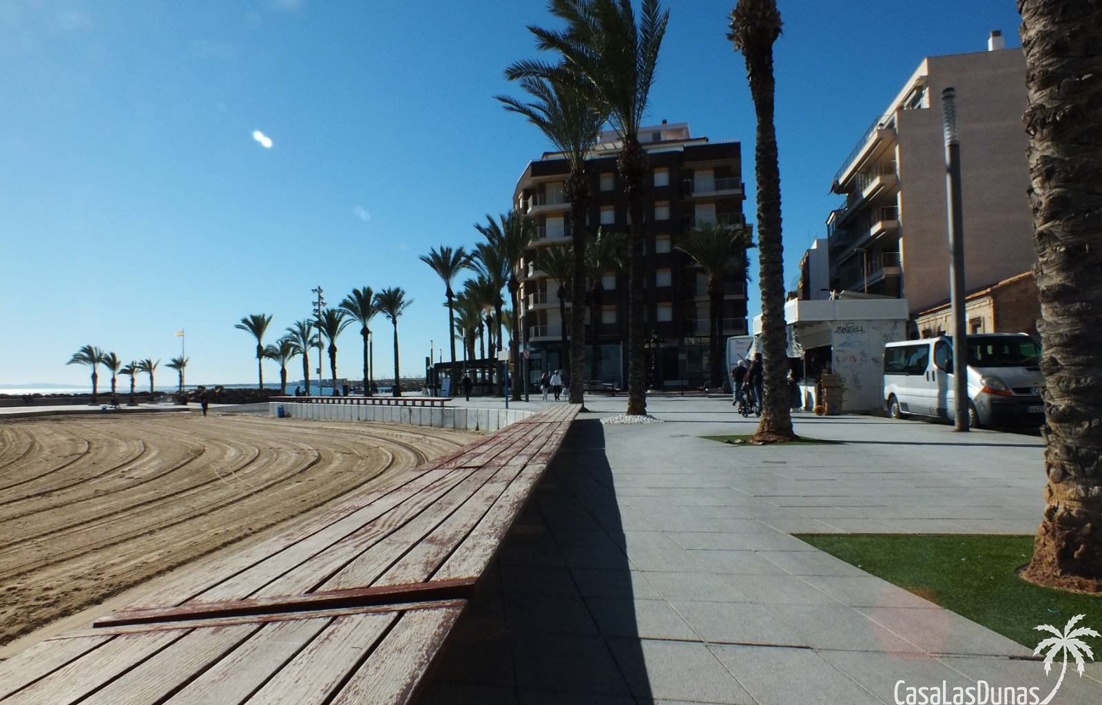 Einmalige Gelegenheit, nur 600 Meter vom Strand und dem Zentrum entfernt, Penthouse mit 2 Schlafzimmern! Eine solche Gelegenheit ist an diesem Stando