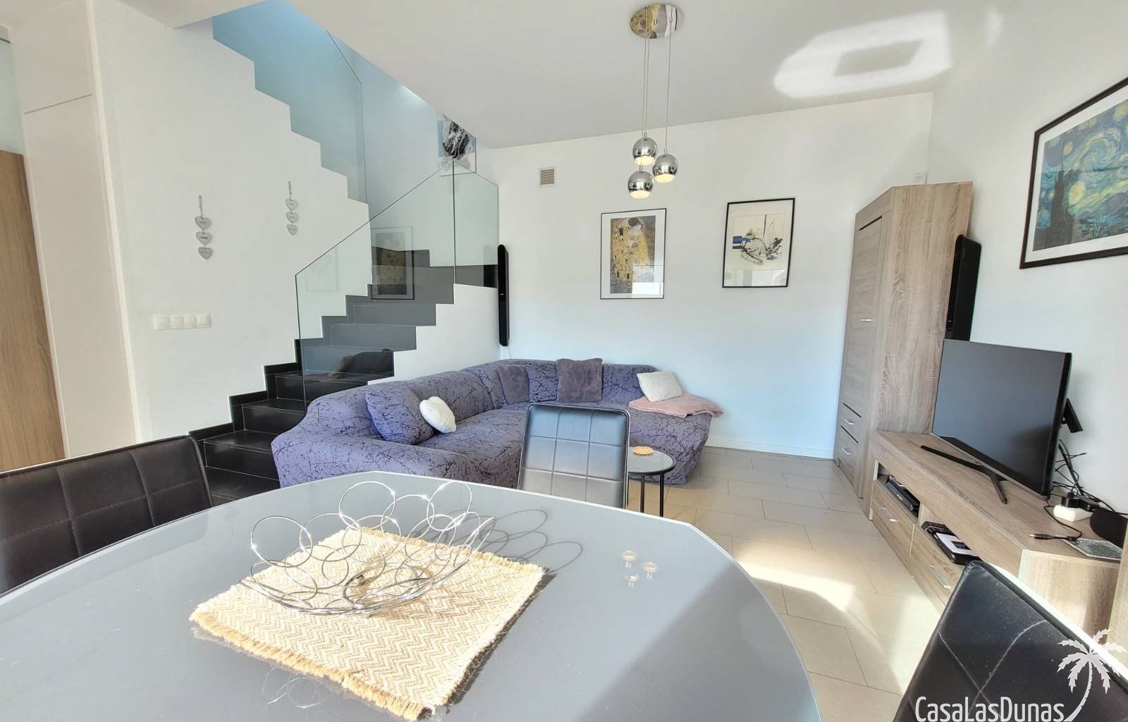  Für einen unbeschwerten Urlaub sind Sie hier genau richtig. In Ciudad Quesada finden Sie Casa Spruit. Diese moderne freistehende Villa ist mit allen 