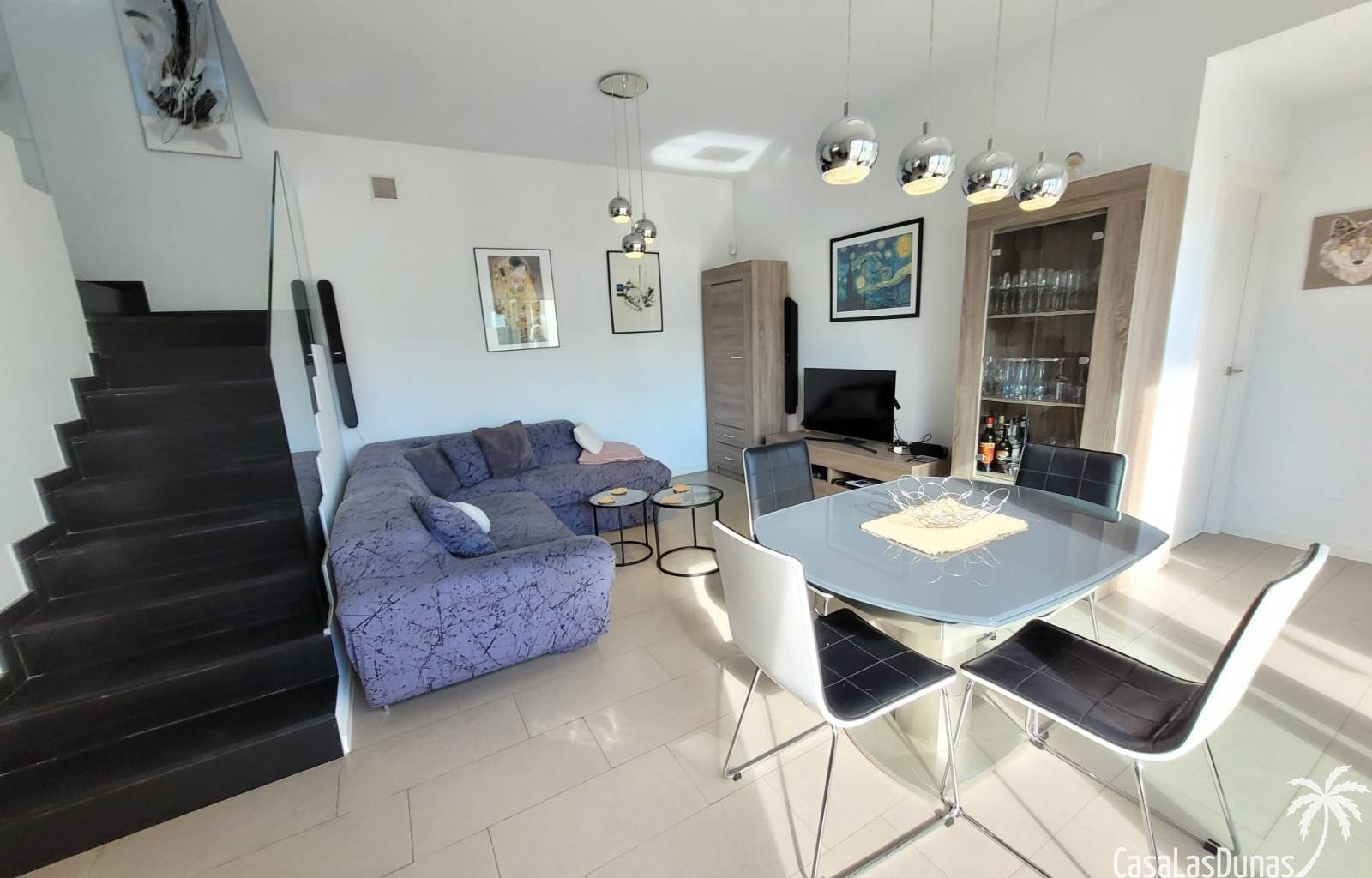  Für einen unbeschwerten Urlaub sind Sie hier genau richtig. In Ciudad Quesada finden Sie Casa Spruit. Diese moderne freistehende Villa ist mit allen 