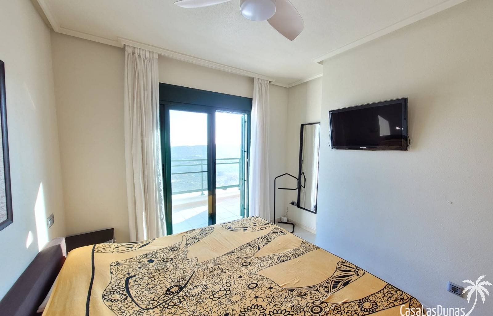  Die Villa Montesol ist ein atemberaubendes Anwesen, ideal für alle, die Komfort und Bequemlichkeit suchen. Diese Villa ist so gestaltet, dass Sie sic