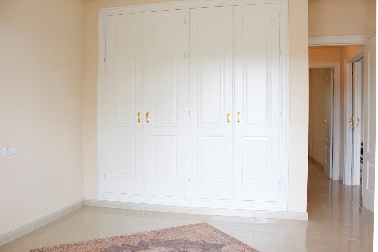 Wunderschöne Villa mit Blick auf den Golfplatz Campo de Campoamor, in einer schönen ruhigen Straße gelegen