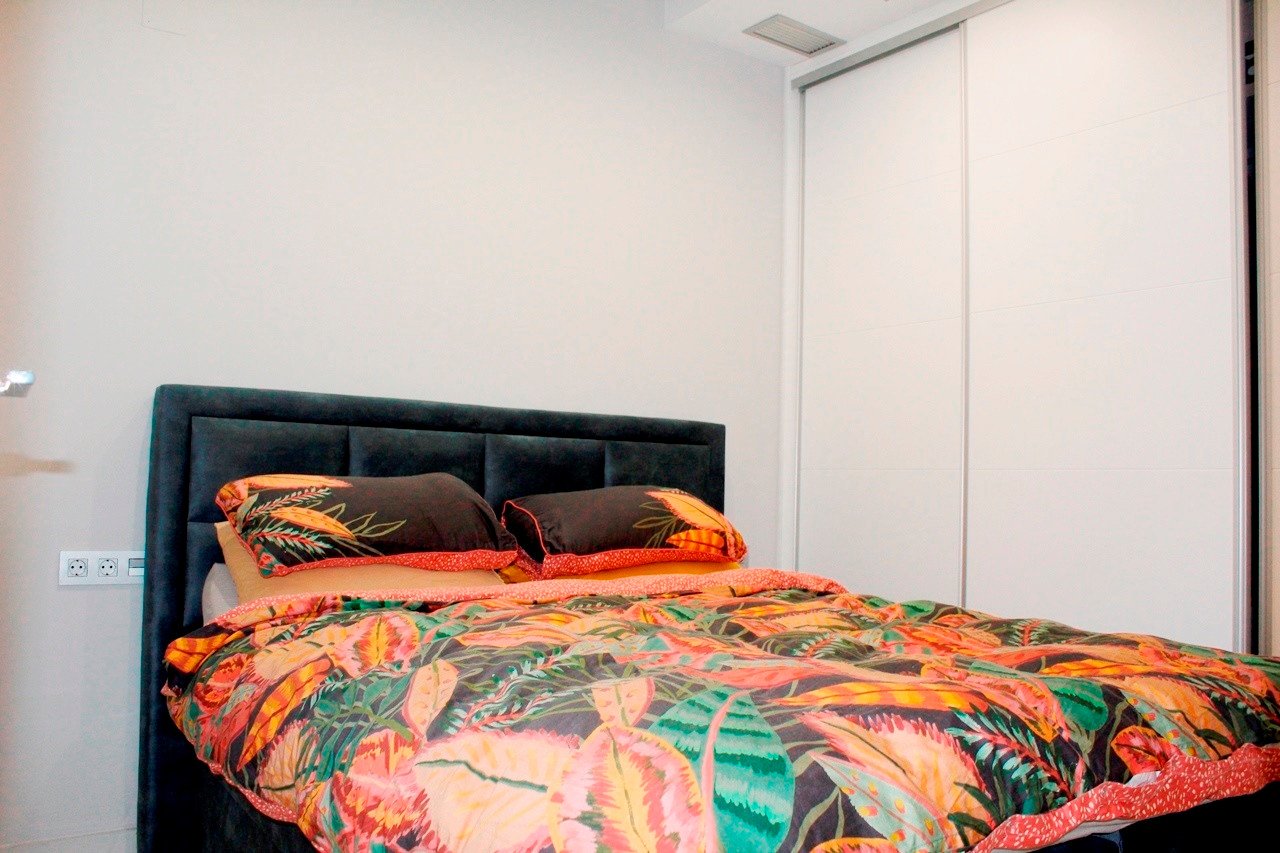 Schönes freistehendes Haus mit Südlage Villa mit 4 Schlafzimmern und 3 en-suite Bädern zu verkaufen.