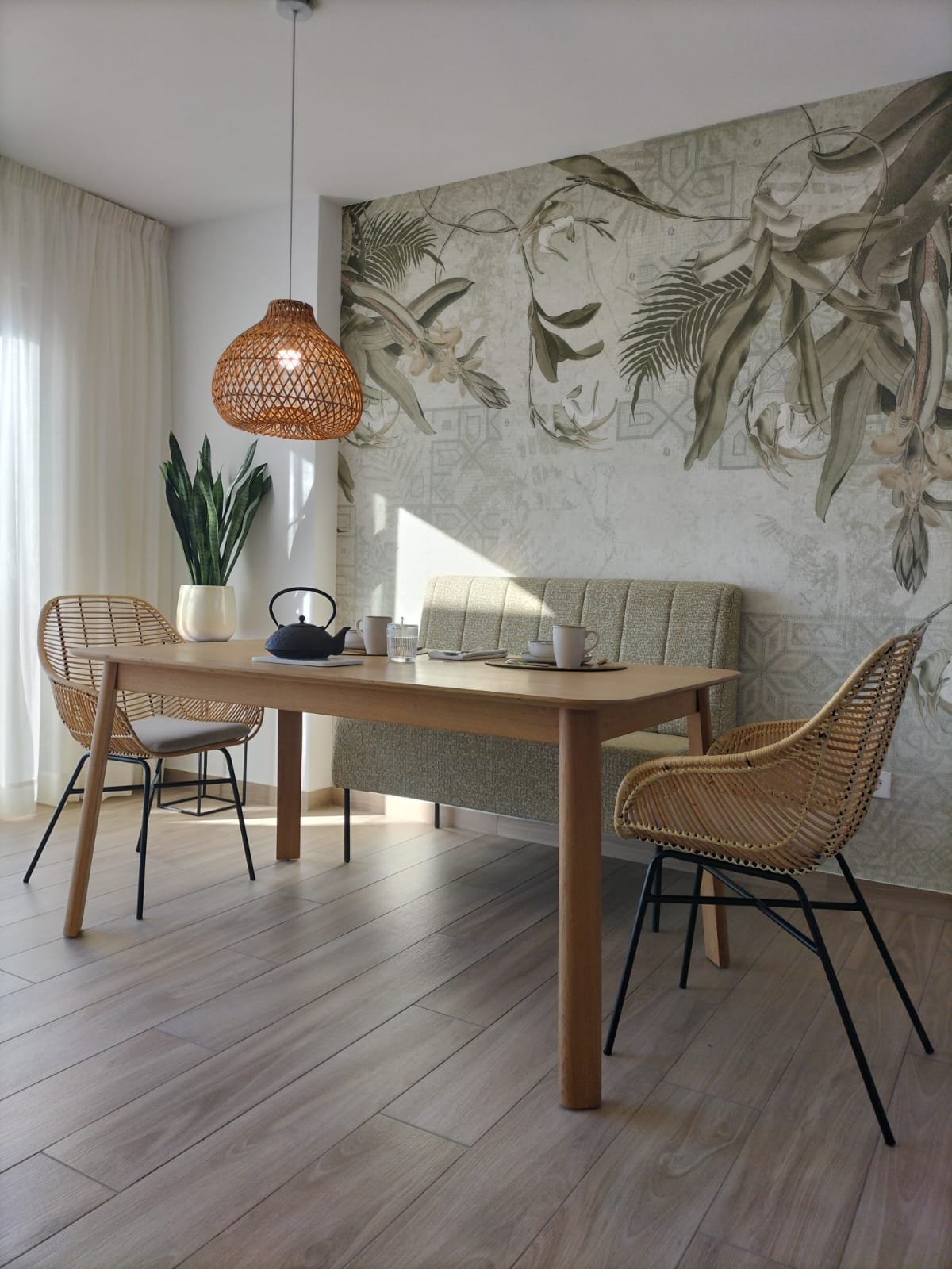 In der charmanten Stadt Orihuela gelegen, bietet diese Wohnanlage eine Vielzahl von Wohnmöglichkeiten, die unterschiedlichen Bedürfnissen und Lebenss