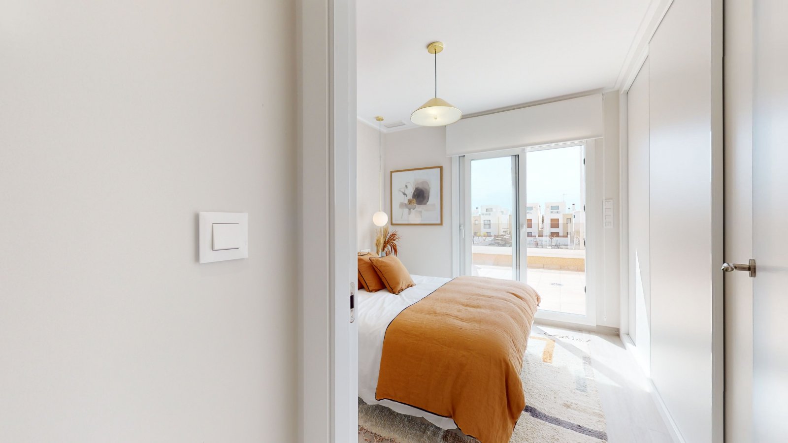 Im charmanten Ort Pilar de la Horadada gelegen, bietet diese Wohnanlage eine Vielzahl von Wohnmöglichkeiten, die unterschiedlichen Bedürfnissen gerec