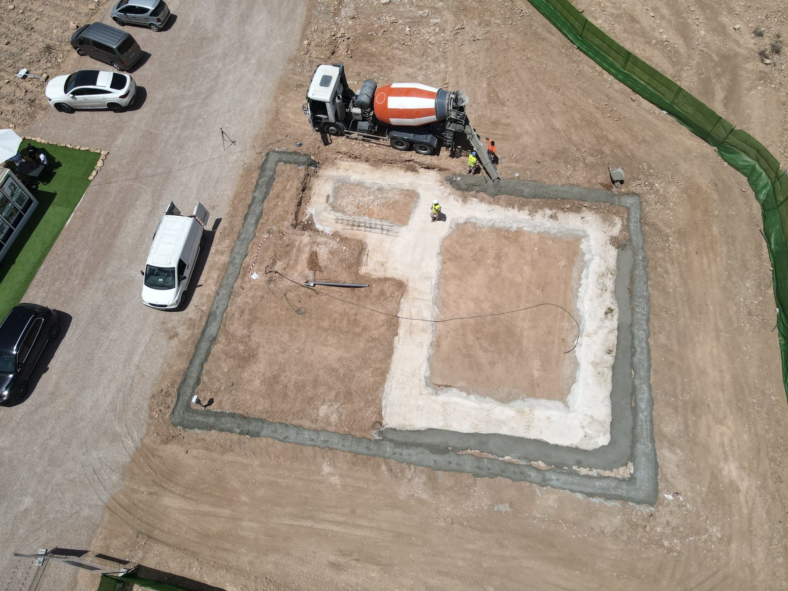 In der charmanten Ortschaft Fuente Álamo gelegen, bietet dieser Wohnkomplex eine Vielzahl von Typologien, um unterschiedliche Bedürfnisse und Lebenss