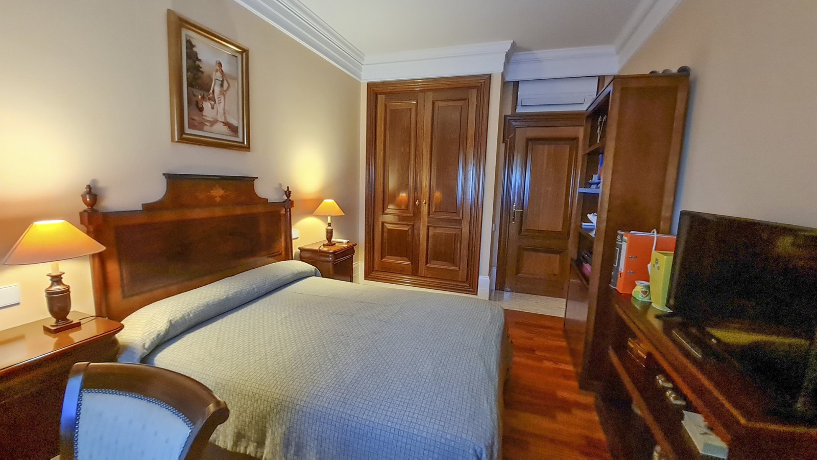 Diese Villa befindet sich in der charmanten Gemeinde San Pedro del Pinatar und bietet ein einzigartiges Wohnerlebnis mit Meerblick. Die Immobilie lie