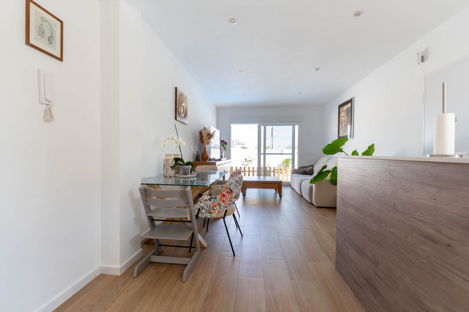  In der charmanten Region Murcia gelegen, bietet dieses unabhängige Anwesen eine ideale Umgebung für diejenigen, die ein exklusives und gut angebunden