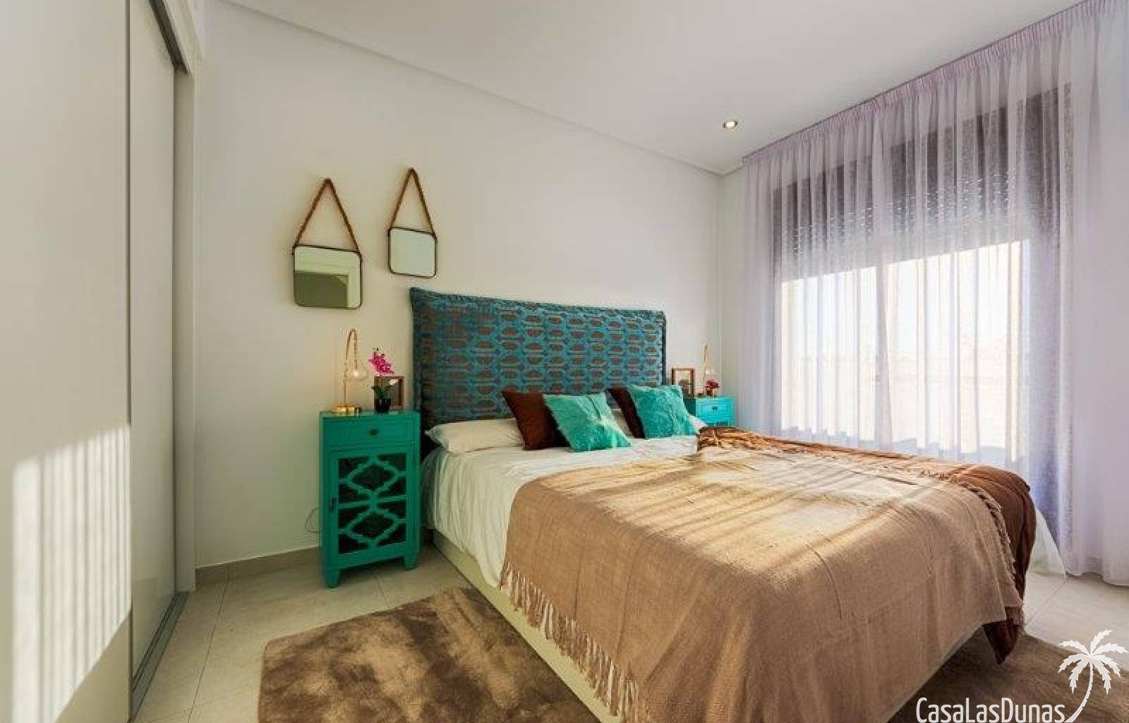  Dieses schöne Neubauprojekt bietet mehrere Stadthäuser mit viel Licht und Charakter. Das Gebiet besteht aus insgesamt 14 Reihenhäusern von ca. 95 m2,