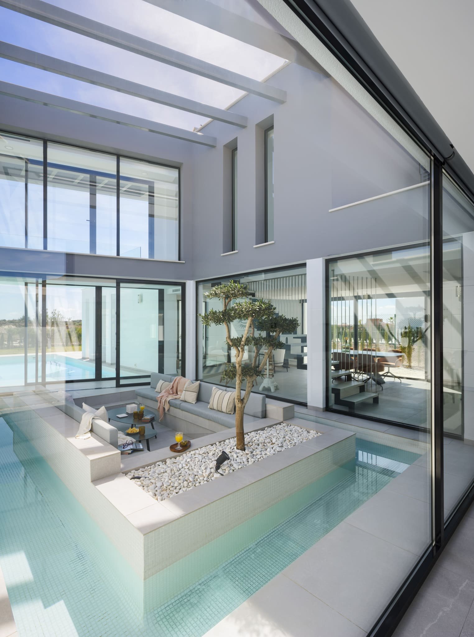 In der schönen Region Murcia gelegen, bietet diese exklusive Sammlung von 18 unabhängigen Wohnhäusern eine außergewöhnliche Lebensumgebung. Diese Imm