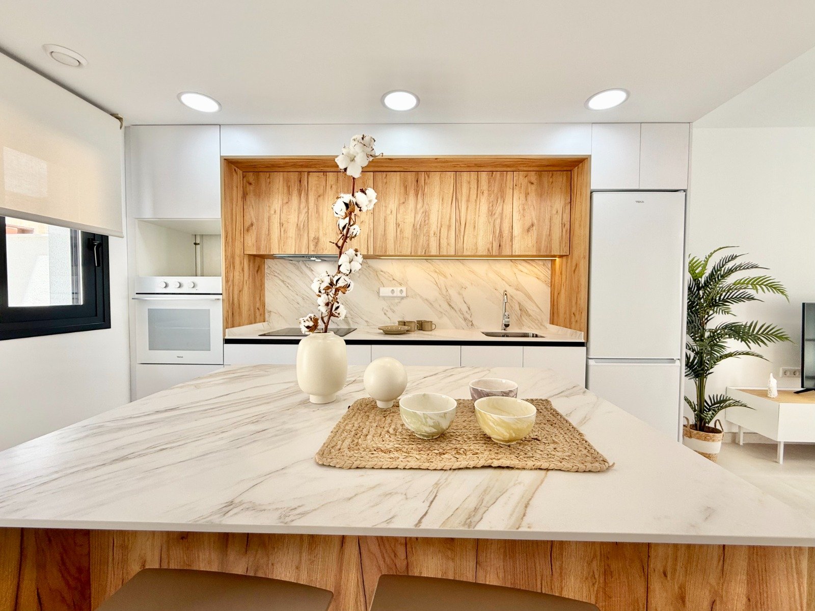  In der charmanten Ortschaft Cox gelegen, bietet diese Wohnanlage eine exklusive Auswahl an Bungalows, die für maximalen Komfort und Funktionalität en