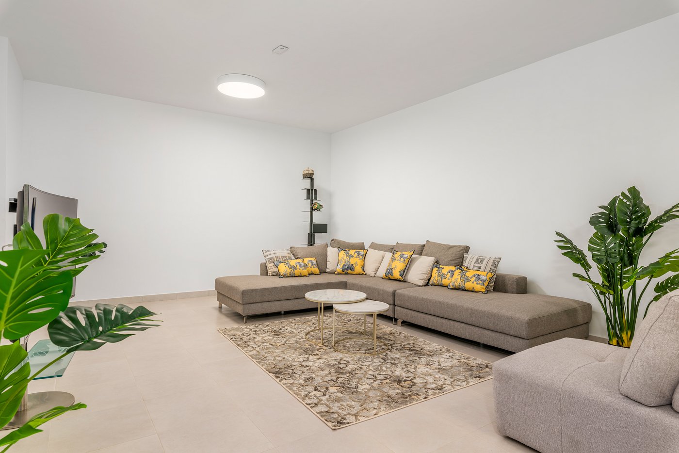  In der exklusiven Gegend von Playa Paraiso gelegen, bietet dieser Komplex von 13 freistehenden Häusern eine privilegierte Umgebung nur 1 km vom Meer 