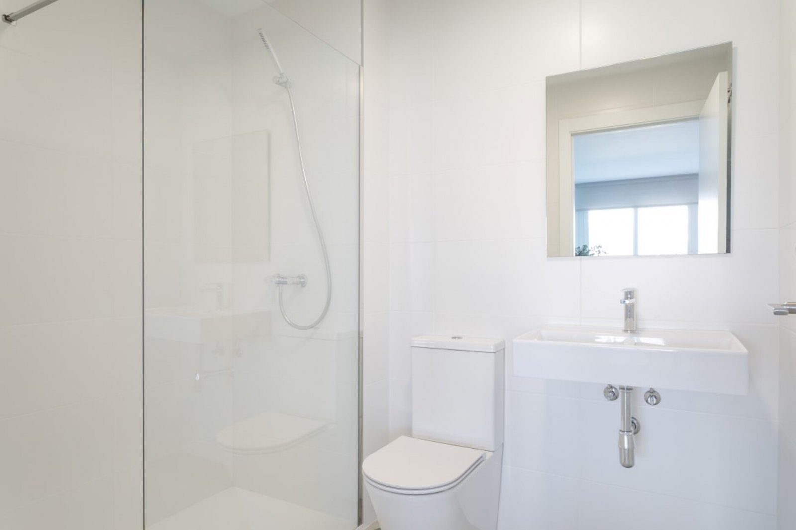  In der charmanten Stadt Finestrat gelegen, bietet diese Wohnanlage eine Vielzahl von Typologien, die unterschiedlichen Bedürfnissen und Lebensstilen 