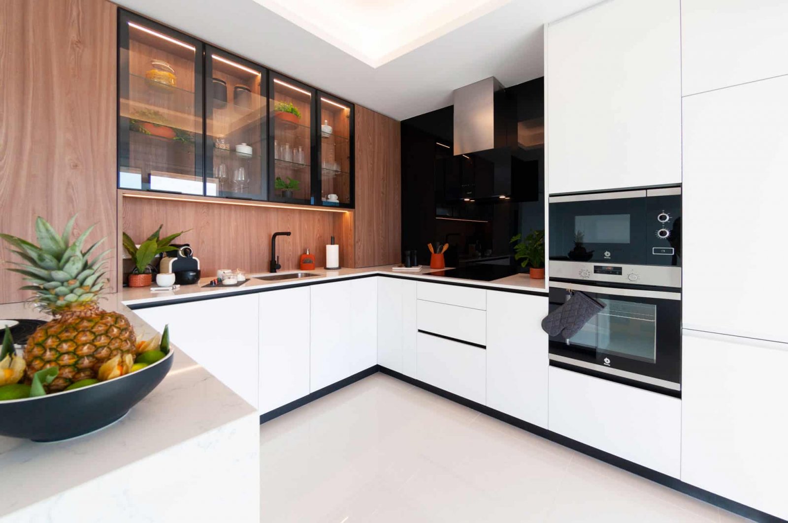  In der prestigeträchtigen Gegend von Ciudad Quesada gelegen, bieten diese freistehenden Immobilien eine exklusive und ruhige Umgebung. Mit nur zwei v