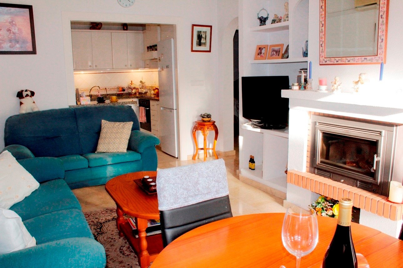  Wunderschöner Bungalow mit 2 Schlafzimmern in Oporto Golf, Los Dolses – Villamartín.&#13;&#13;
Dieser makellose, nach Südwesten ausgerichtete Bungalo