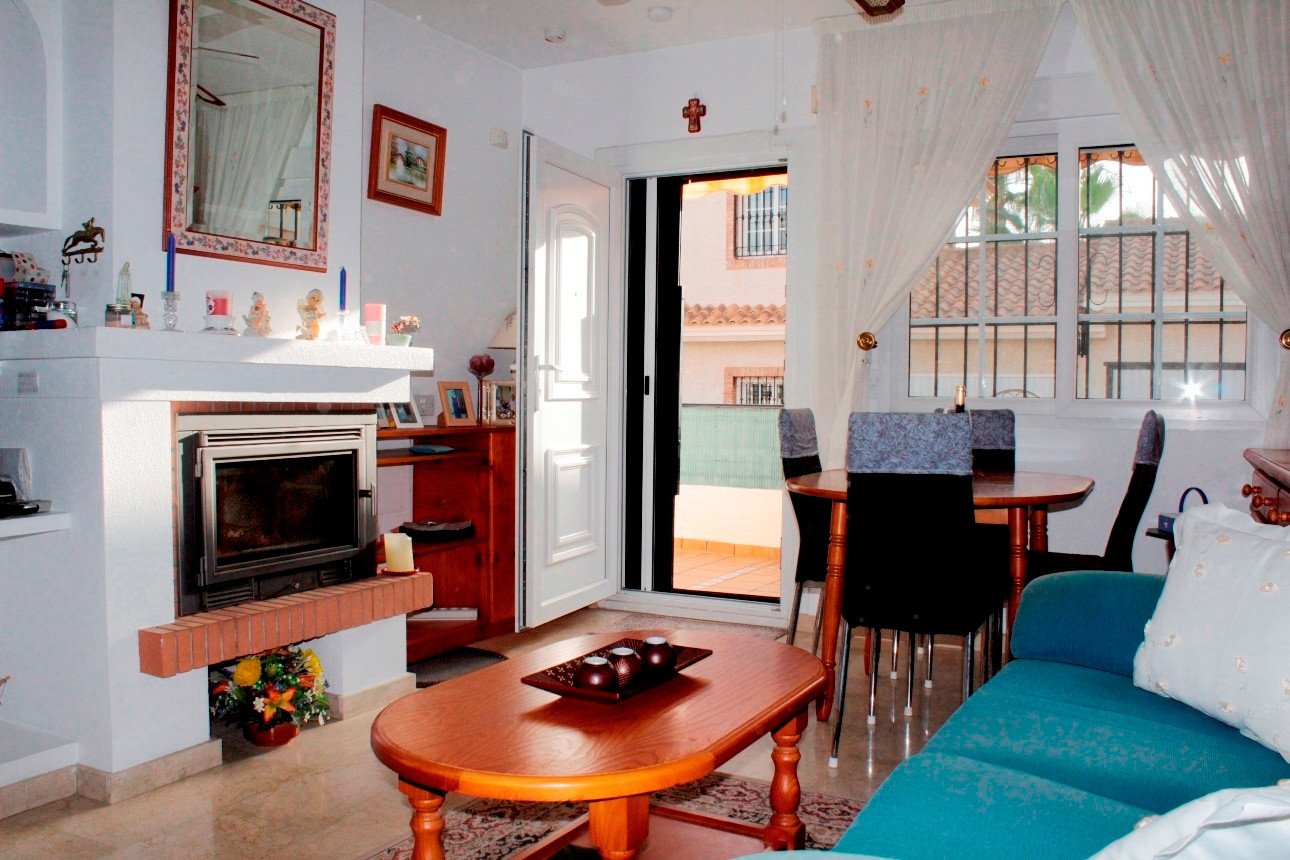  Wunderschöner Bungalow mit 2 Schlafzimmern in Oporto Golf, Los Dolses – Villamartín.&#13;&#13;
Dieser makellose, nach Südwesten ausgerichtete Bungalo