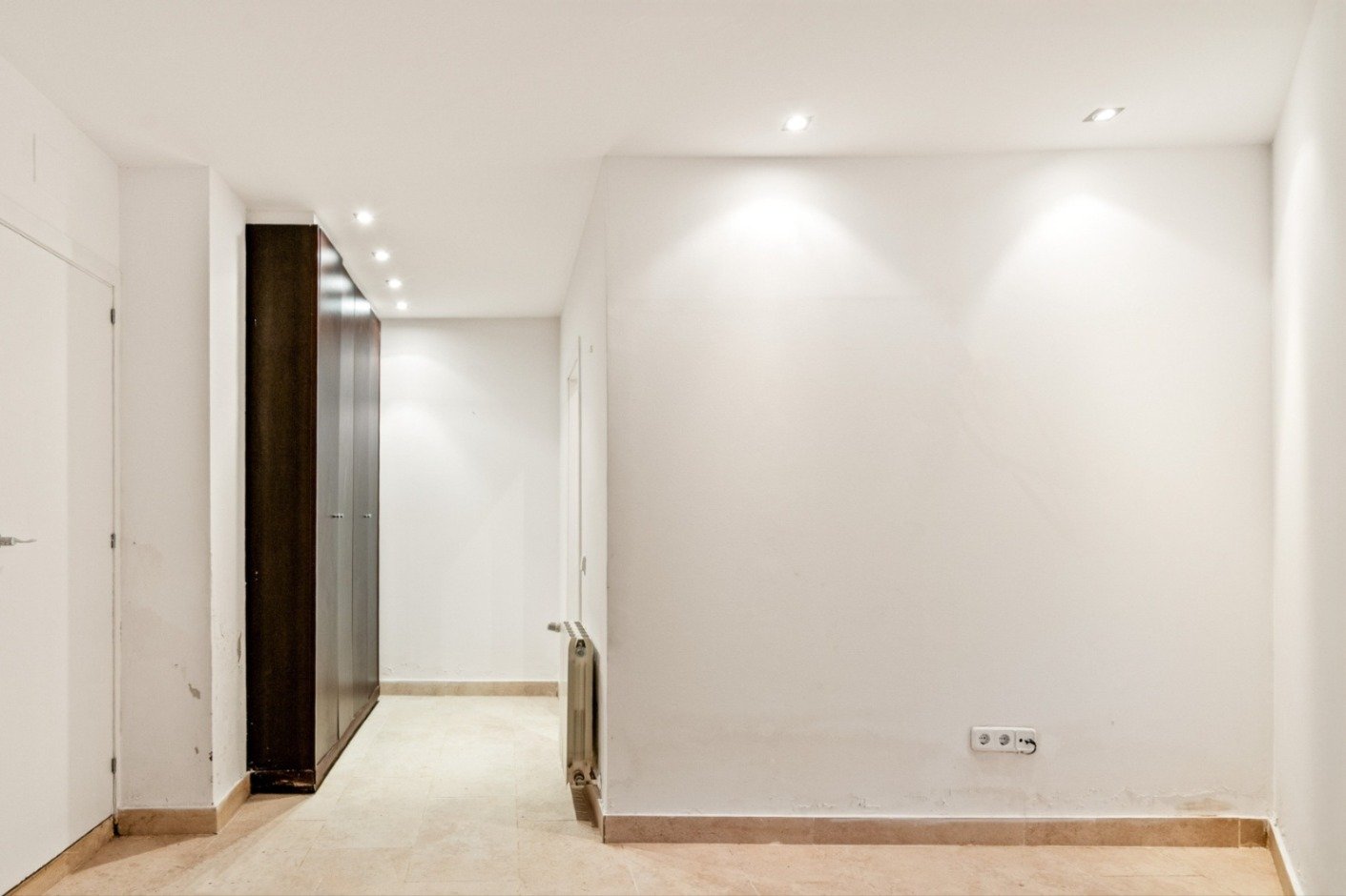 Villa Heidi ist eine charmante und moderne Residenz, die sich in Vallvidrera, einem der grünsten und ruhigsten Viertel Barcelonas, befindet. Vallvidre