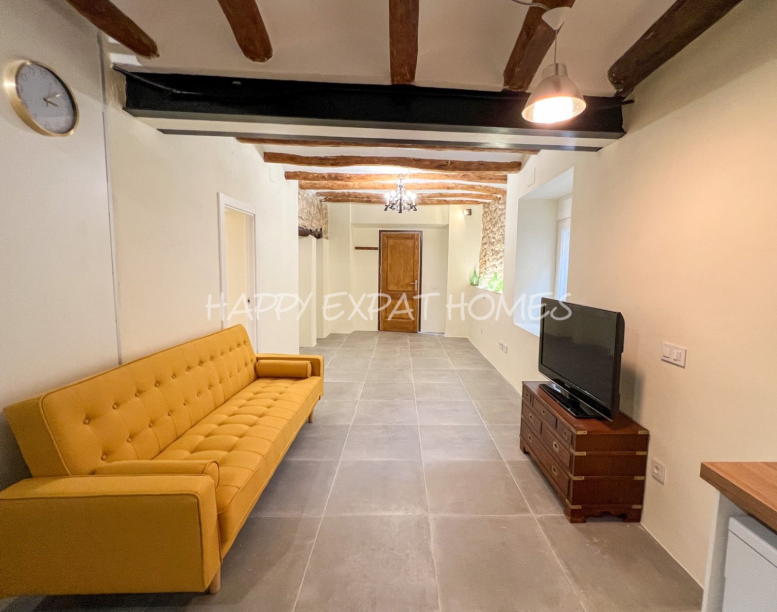 Schreiten Sie in die Geschichte und stellen Sie sich die Möglichkeiten vor.
Dieses einzigartige Haus aus dem 18. Jahrhundert befindet sich im malerisc