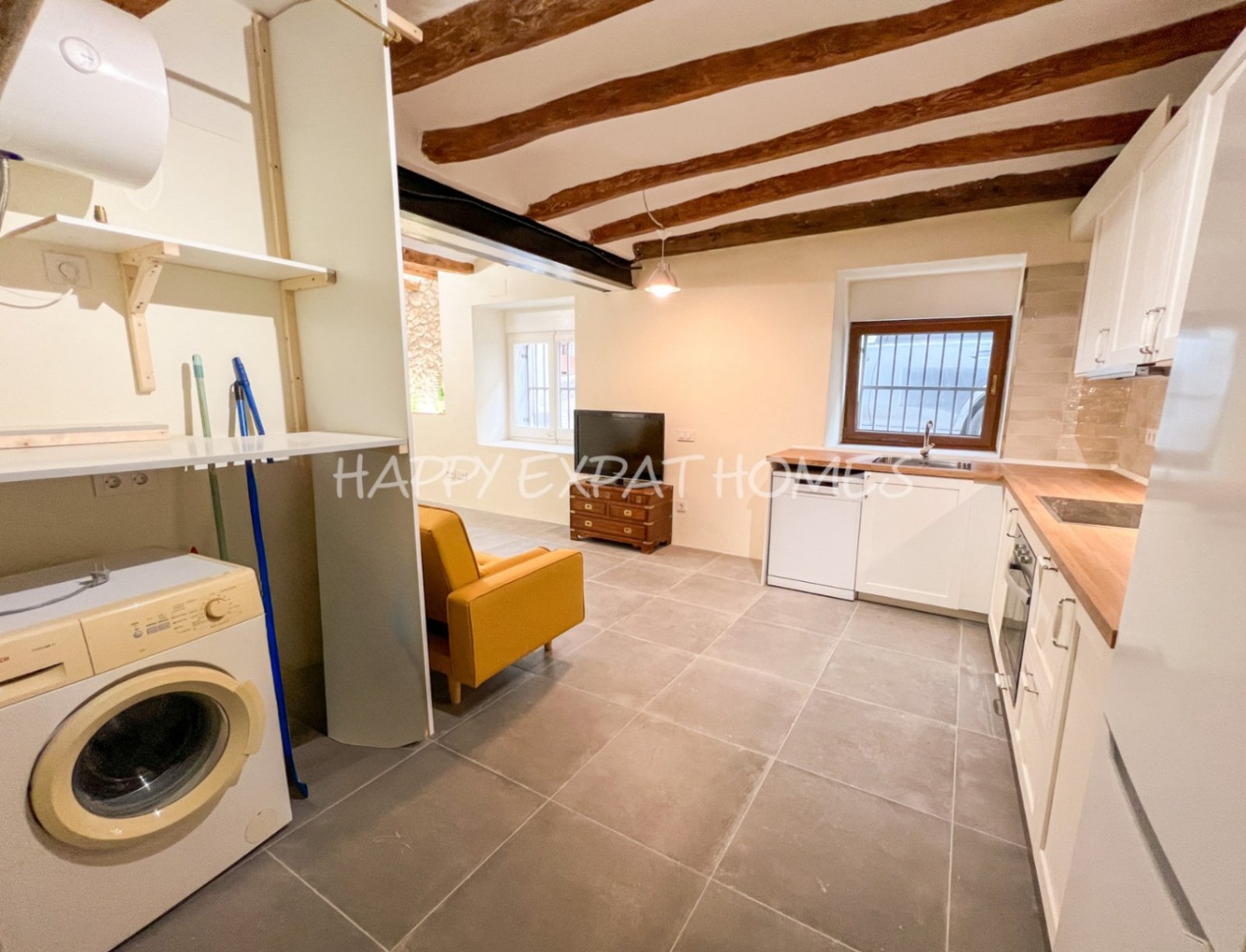 Schreiten Sie in die Geschichte und stellen Sie sich die Möglichkeiten vor.
Dieses einzigartige Haus aus dem 18. Jahrhundert befindet sich im malerisc