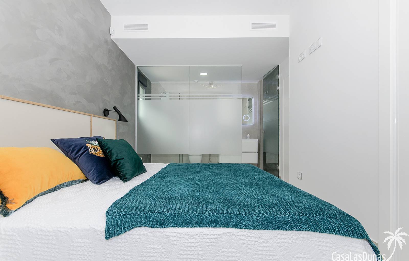  Diese atemberaubenden Villen mit herrlichem Blick auf die Salzseen befinden sich in der wunderschönen Stadt San Miguel de Salinas. Diese Villen verfü