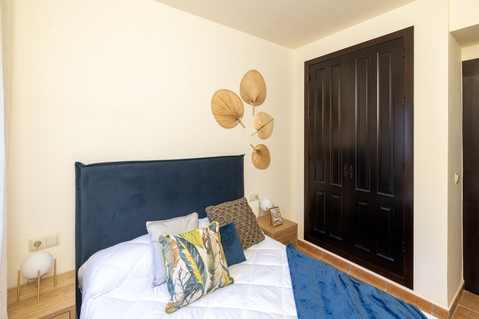 In der charmanten Umgebung von Fuente Álamo gelegen, bietet diese Wohnanlage eine Auswahl von 7 Häusern, die darauf ausgelegt sind, unterschiedliche