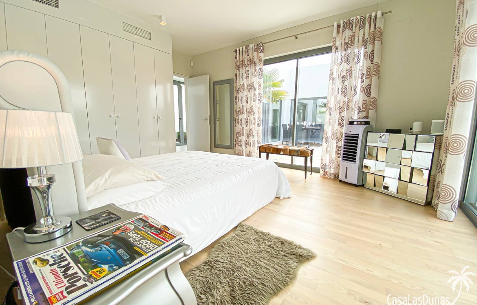  Dieses Projekt besteht aus exklusiven freistehenden Villen mit Blick auf den Golfplatz im Herzen des Golfresorts. Moderne Villen auf einer oder zwei 