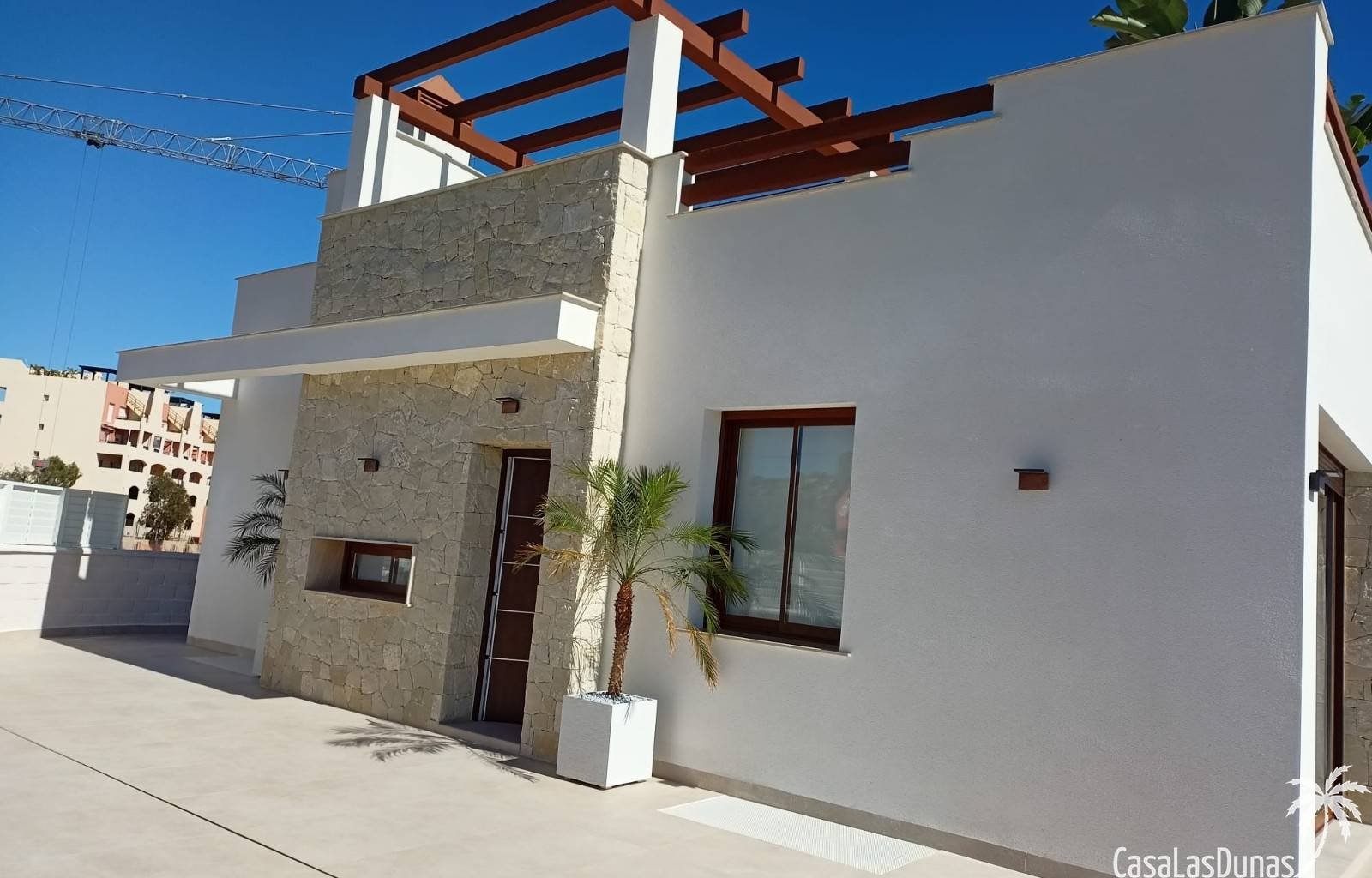  In dieser wunderschönen Villa am Strand atmen Sie das Meer, die Wärme, aber vor allem die Fantasie und Ruhe. Es ist nur 200 Meter (!) von einem wunde