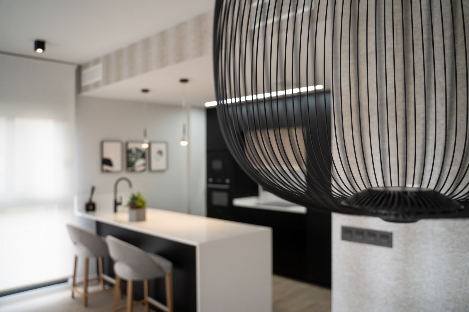  In der charmanten Stadt Torrevieja gelegen, bietet diese Wohnanlage eine Vielzahl von Wohnungen, die sich an unterschiedliche Bedürfnisse und Lebenss