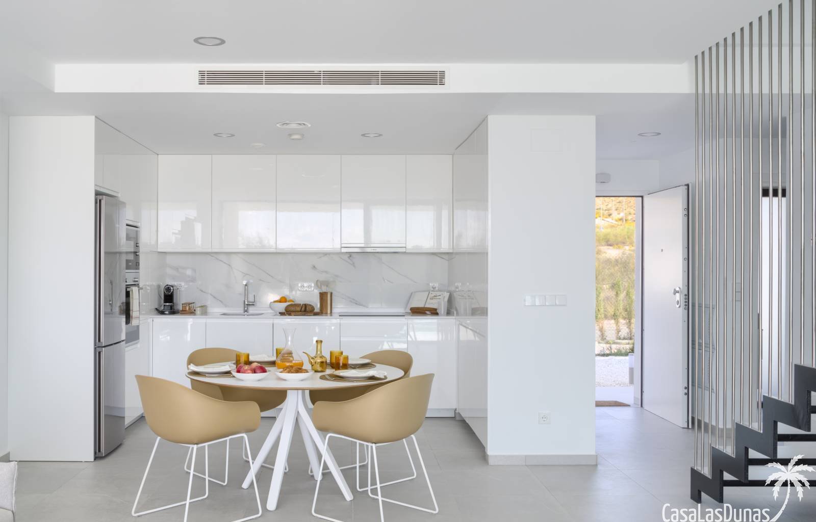  Diese wunderschöne Villa wird im Altaona Golf Resort in Murcia gebaut. Die Villa bietet einen fantastischen Blick über den Golfplatz und ist mit eine