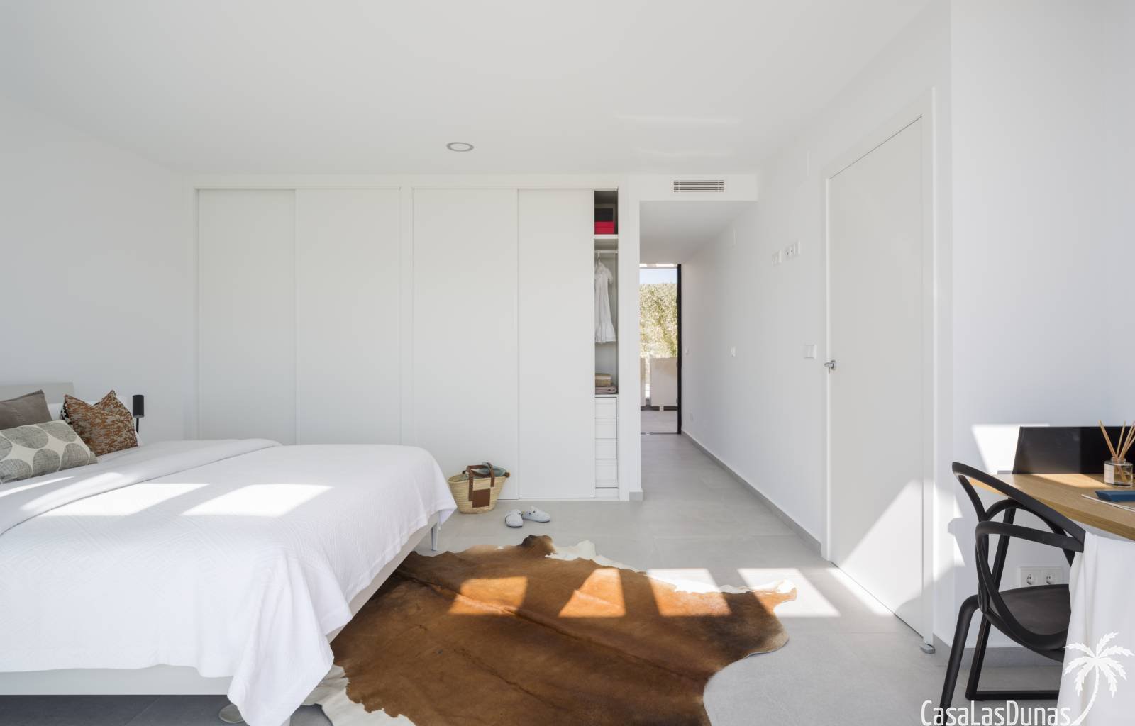  Diese wunderschöne Villa wird im Altaona Golf Resort in Murcia gebaut. Die Villa bietet einen fantastischen Blick über den Golfplatz und ist mit eine