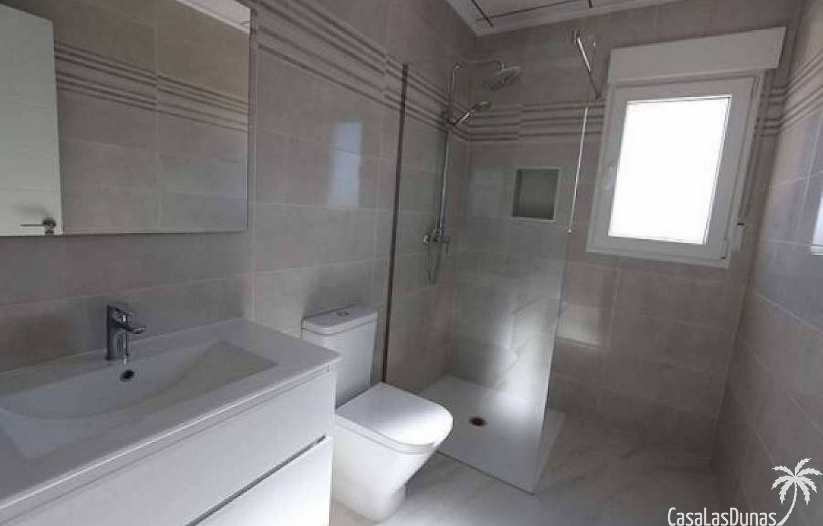  Bauen Sie Ihre eigene Traumvilla in Pinoso ! Es besteht die Möglichkeit, zwischen einem traditionellen Baustil und einem modernen Stil zu wählen. Das