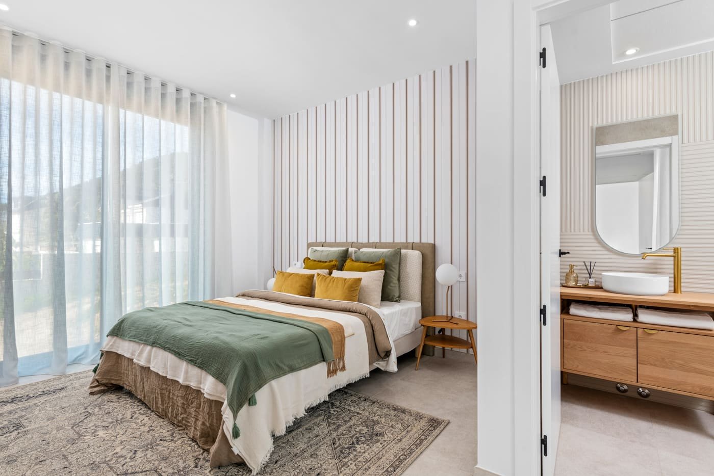  Im charmanten Ort Polop gelegen, bietet dieser Wohnkomplex 19 freistehende Häuser, die für diejenigen entworfen wurden, die ein exklusives und komfor