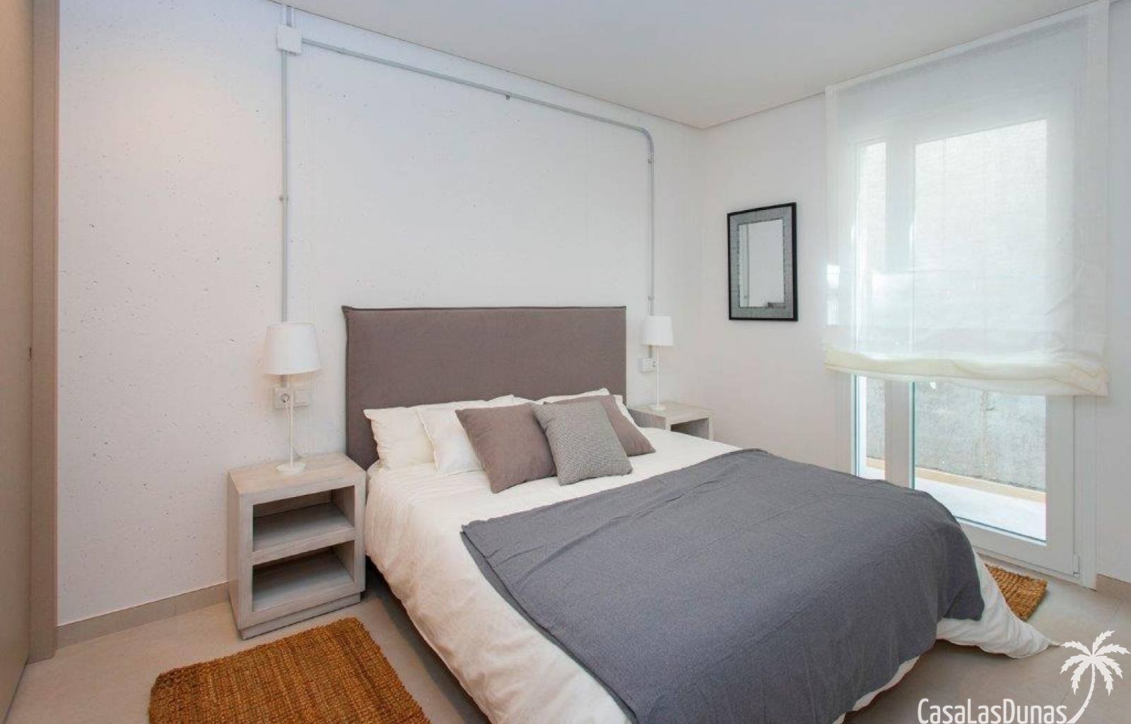  In der charmanten Stadt Hondón de las Nieves entstehen diese wunderschönen neuen Villen mit privatem Pool. Dieses Neubauprojekt bestehend aus 8 Häuse