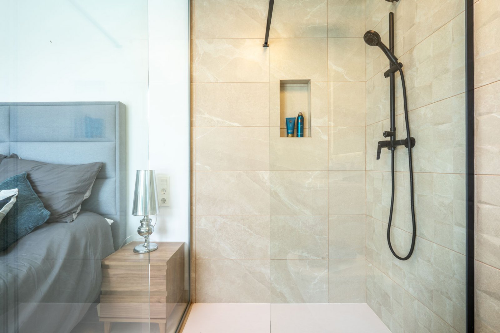 In der charmanten Ortschaft Torre-Pacheco gelegen, bietet diese Wohnanlage 36 unabhängige Wohnhäuser, die für diejenigen entworfen wurden, die einen