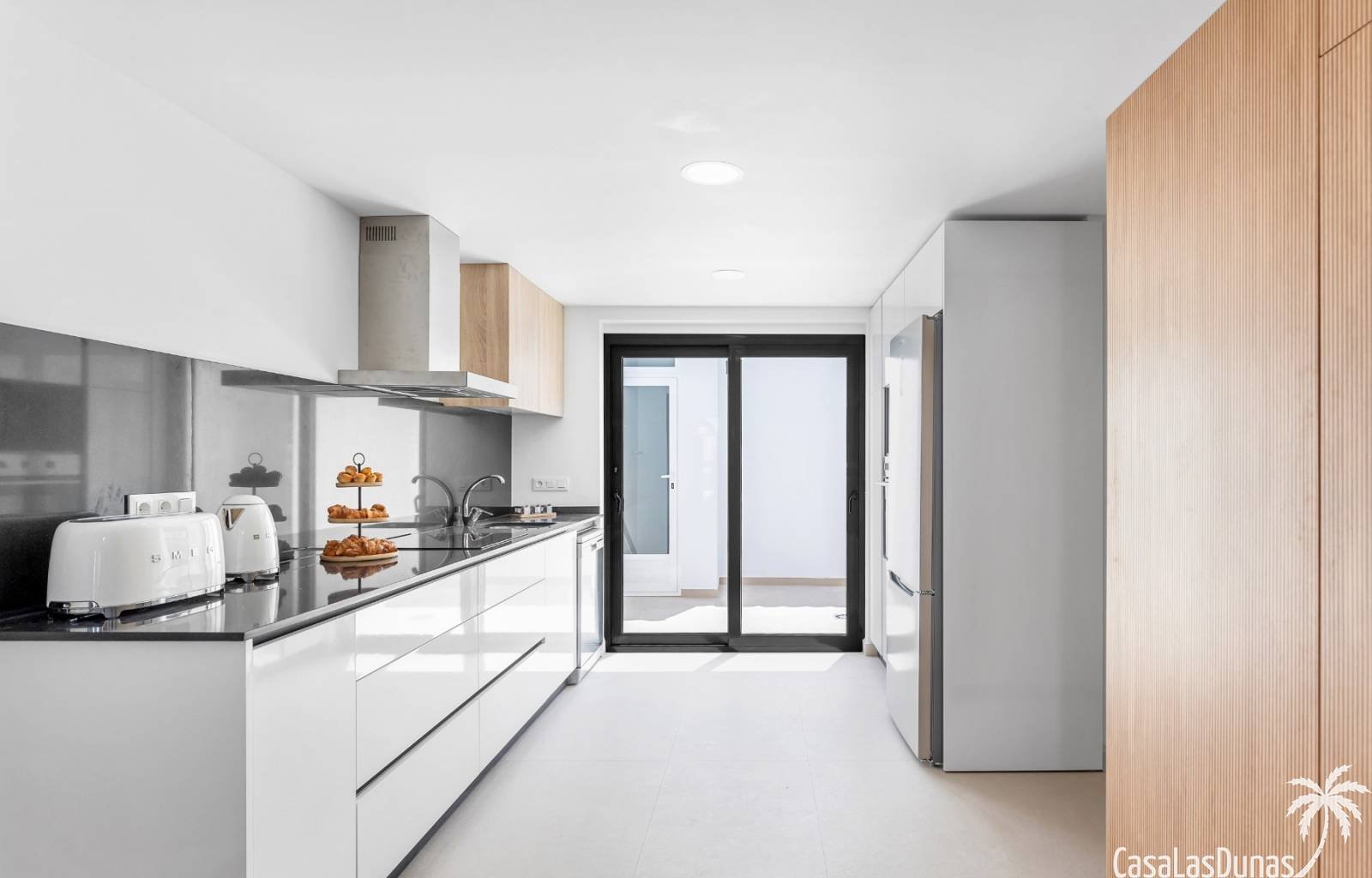  Im Dorf Rafal, am Fuße der Callosa del Segura-Bergkette, befindet sich diese neue Anlage mit geräumigen Doppelhaushälften. Sie verfügen über eine übe