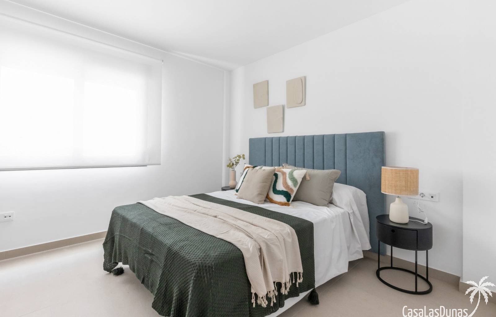  Im Dorf Rafal, am Fuße der Callosa del Segura-Bergkette, befindet sich diese neue Anlage mit geräumigen Doppelhaushälften. Sie verfügen über eine übe