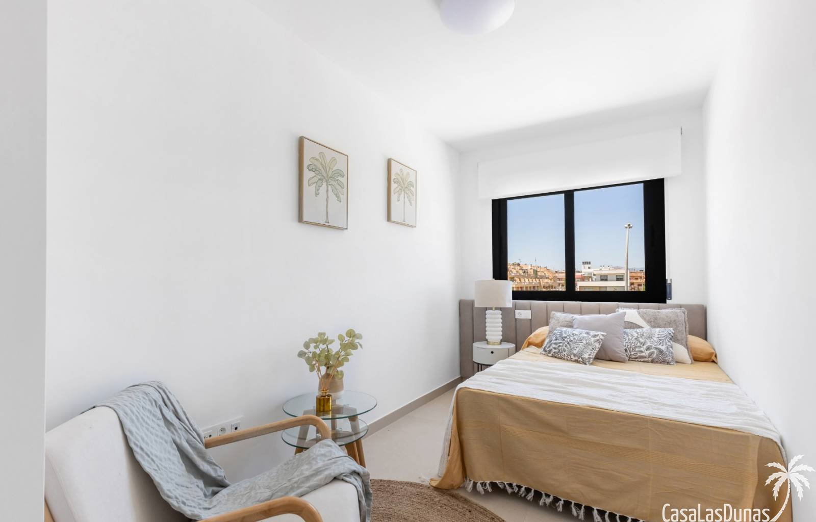  Im Dorf Rafal, am Fuße der Callosa del Segura-Bergkette, befindet sich diese neue Anlage mit geräumigen Doppelhaushälften. Sie verfügen über eine übe