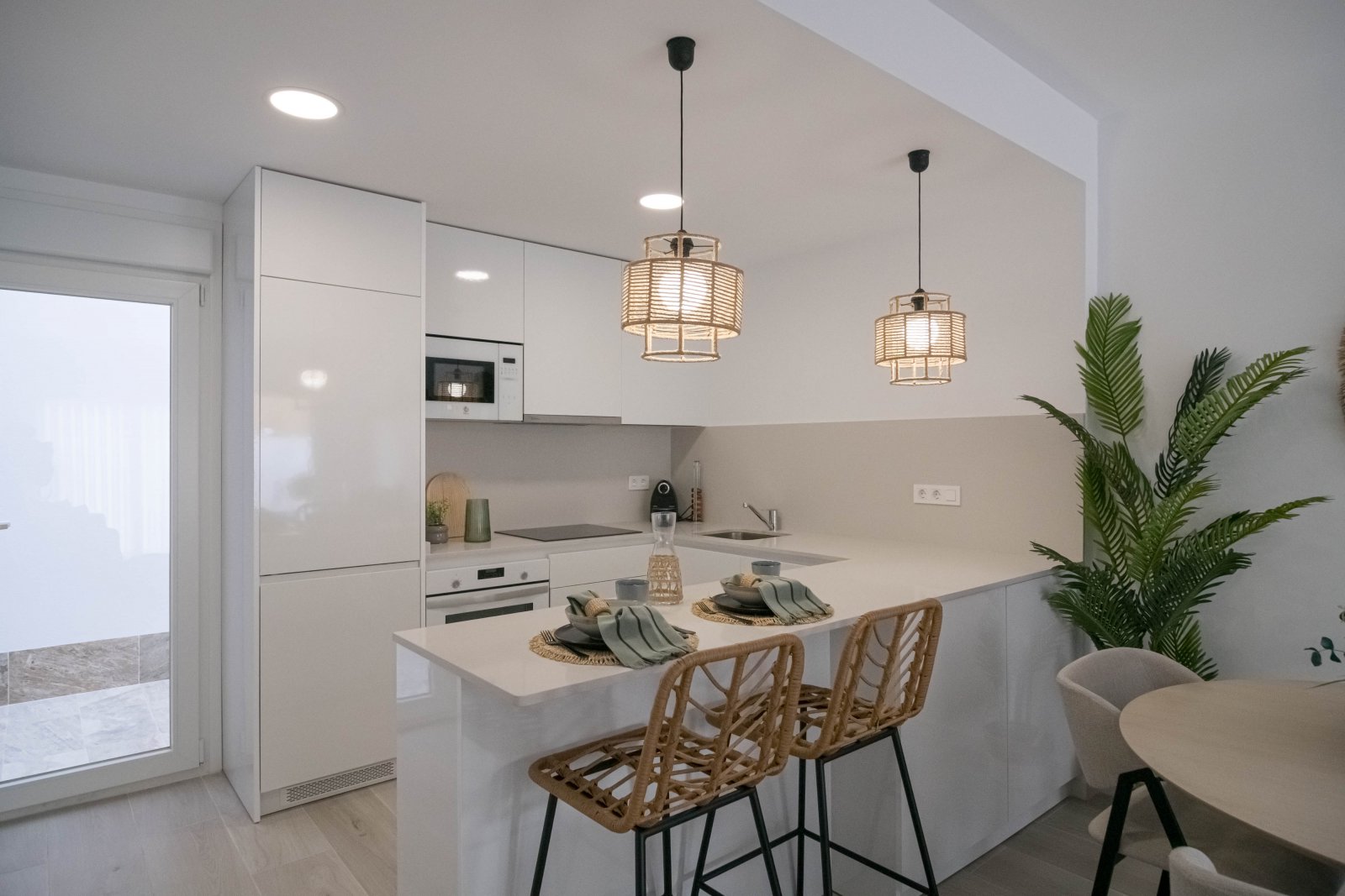  In der ruhigen Ortschaft Jerónimo und Avileses gelegen, bietet diese Wohnanlage 14 Reihenhäuser, die für diejenigen entworfen wurden, die ein Gleichg