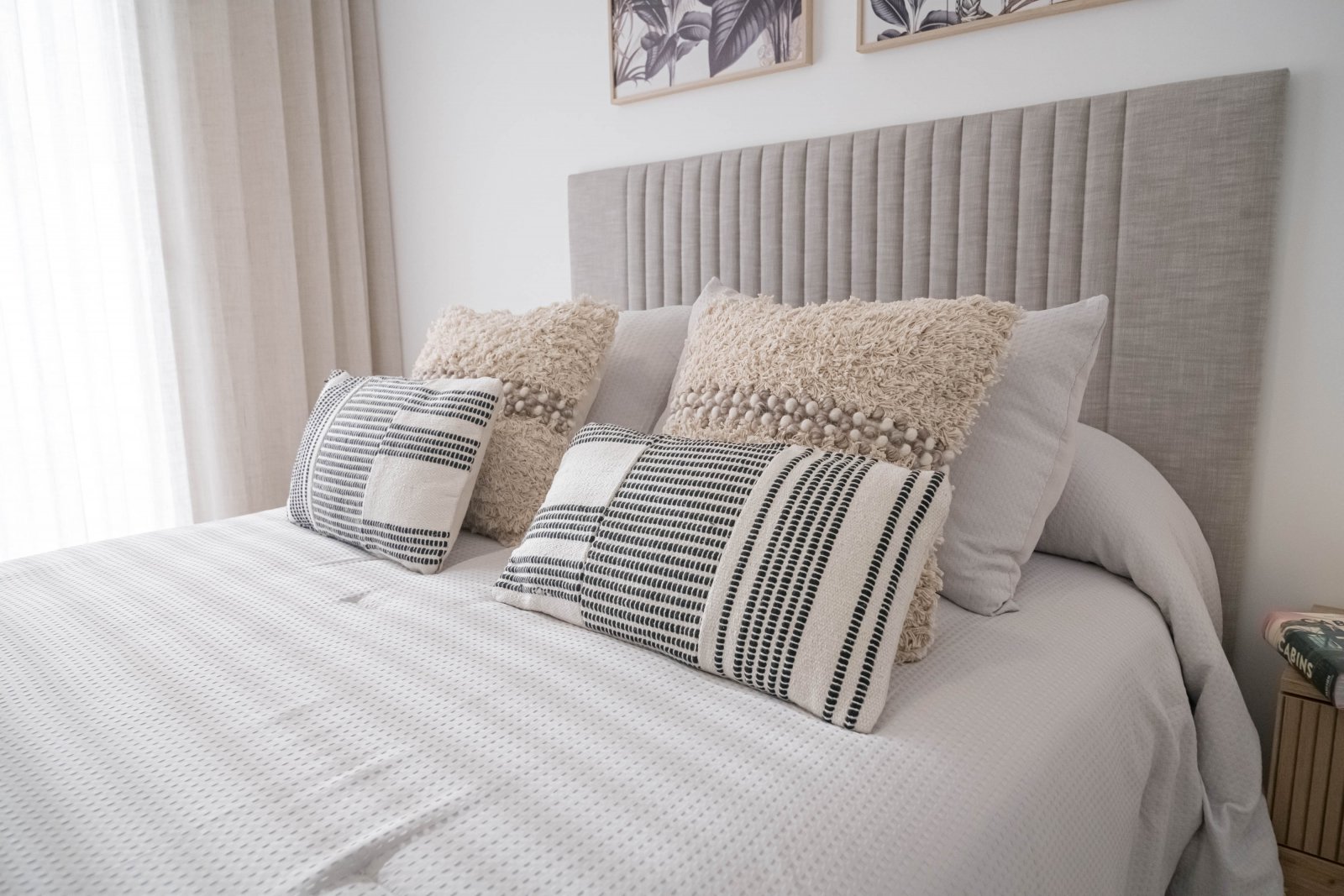  In der ruhigen Ortschaft Jerónimo und Avileses gelegen, bietet diese Wohnanlage 14 Reihenhäuser, die für diejenigen entworfen wurden, die ein Gleichg